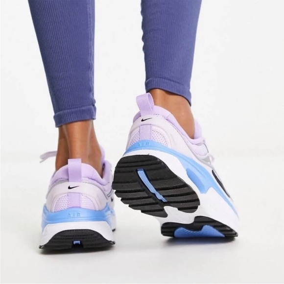 💜🤍Nike Air Max Bliss🤍💜New 💜Size 8.5 but run small like size 8 - Picture 13 of 15